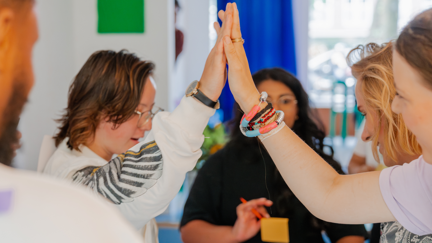 Foto jongeren tijdens een programma